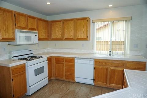 7138 Catawba Dr, Fontana, CA 92336 photo 8