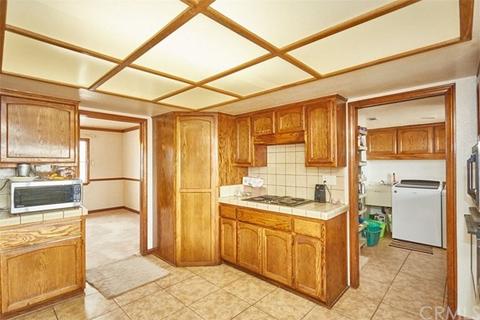 9751 Hickory Ct, Hesperia, CA 92345 photo 14