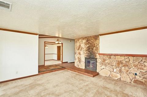 9751 Hickory Ct, Hesperia, CA 92345 photo 8