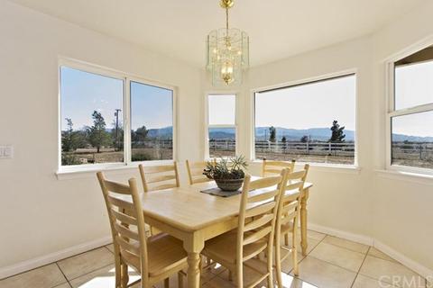 9170 Wilson Ranch Rd, Phelan, CA 92371 photo 5