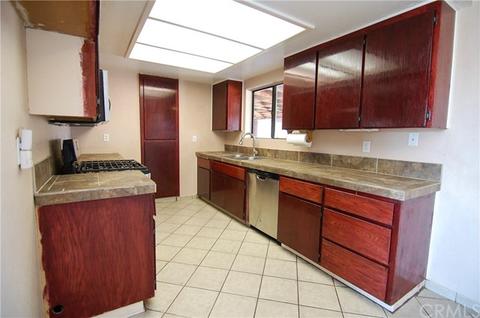 16819 Walpi Rd, Apple Valley, CA 92307 photo 7