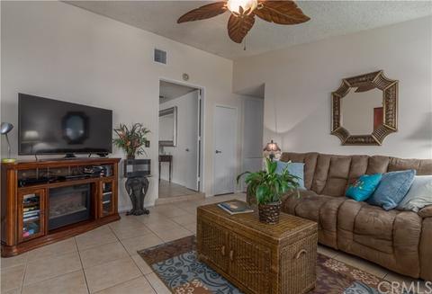 2823 Michelle Ln, Highland, CA 92346 photo 8
