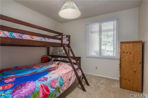 2823 Michelle Ln, Highland, CA 92346 photo 10