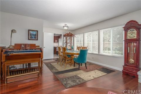 2823 Michelle Ln, Highland, CA 92346 photo 4