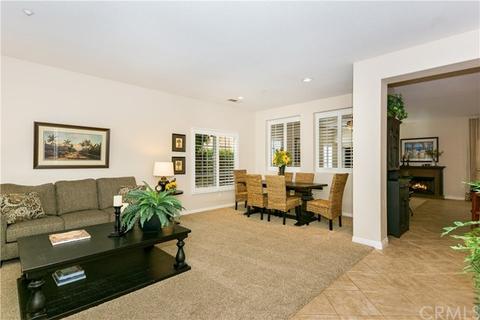 7156 Arlington Ct, Fontana, CA 92336 photo 2