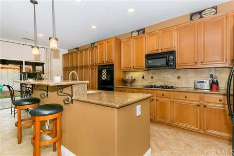 7156 Arlington Ct, Fontana, CA 92336 photo 12
