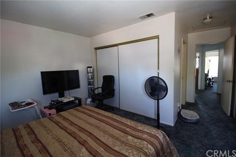 1130 W Morgan St, Rialto, CA 92376 photo 25