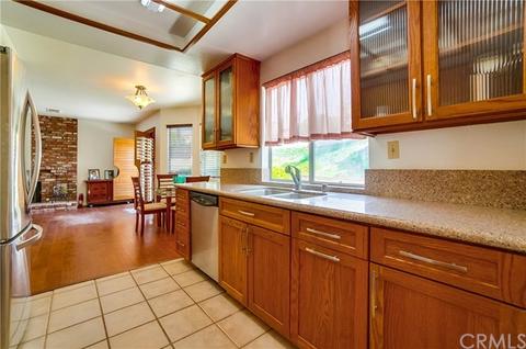 1313 Ruth Way, Upland, CA 91784 photo 32