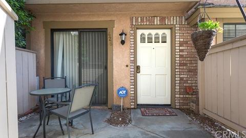 426 E Algrove St, Covina, CA 91723 photo 2