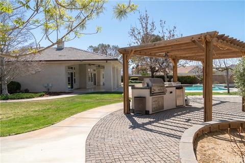 12901 Galewood St, Apple Valley, CA 92308 photo 1