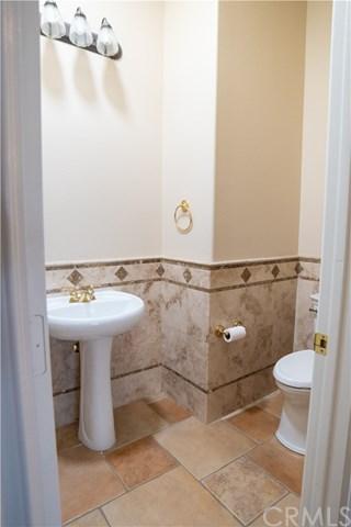 12901 Galewood St, Apple Valley, CA 92308 photo 4