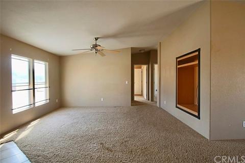 7037 Marco, Phelan, CA 92371 photo 11