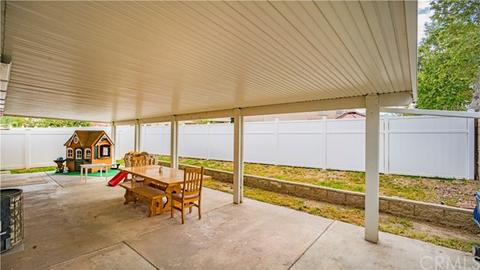 7857 Lavender Ct, Highland, CA 92346 photo 17