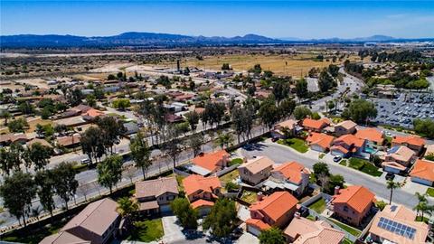 7857 Lavender Ct, Highland, CA 92346 photo 21