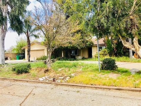 5670 Orange Blossom Ln, Chino, CA 91710 photo 2