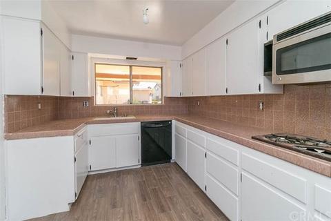 11176 Rogers St, Riverside, CA 92505 photo 8