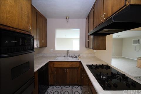 974 N Park Ave, Rialto, CA 92376 photo 13