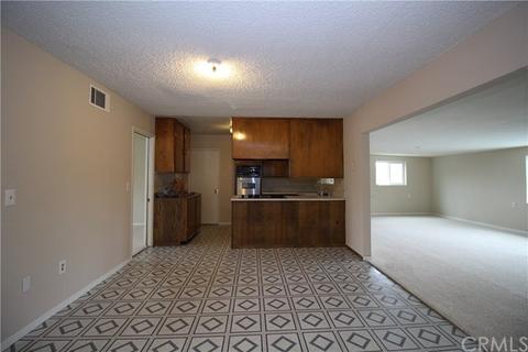 974 N Park Ave, Rialto, CA 92376 photo 8