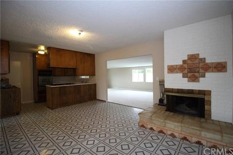 974 N Park Ave, Rialto, CA 92376 photo 7