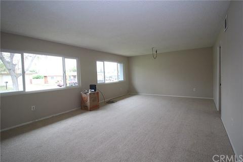 974 N Park Ave, Rialto, CA 92376 photo 4
