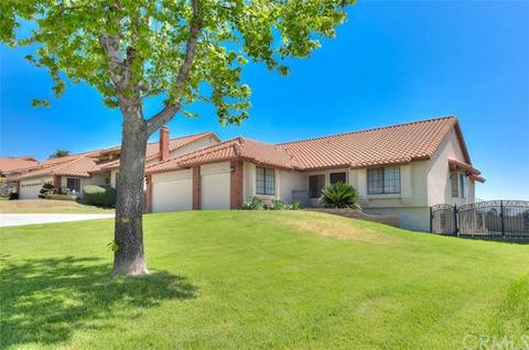 5949 Cedar Mountain Dr, Rancho Cucamonga, CA 91737 photo 2