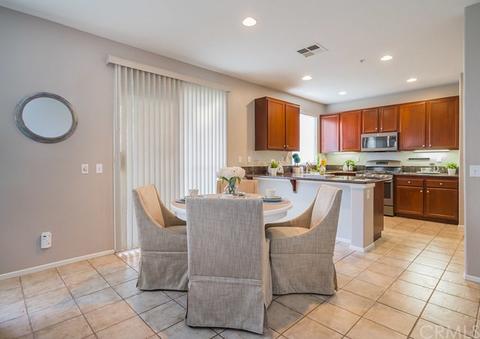 16603 Colonial Dr, Fontana, CA 92336 photo 8