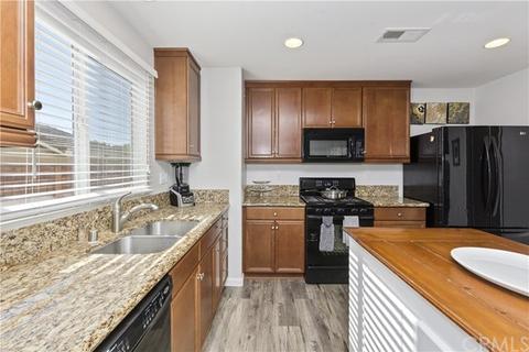 1370 Benchmark St, Beaumont, CA 92223 photo 9