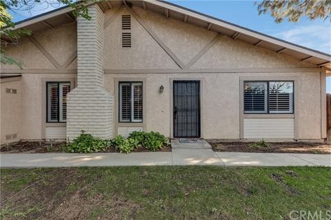 9044 Chaucer Cir, Riverside, CA 92503 photo 4