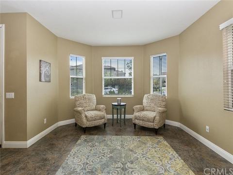 5473 Martingale Way, Fontana, CA 92336 photo 6