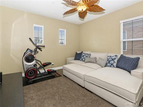 5473 Martingale Way, Fontana, CA 92336 photo 18