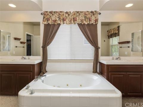 5473 Martingale Way, Fontana, CA 92336 photo 30