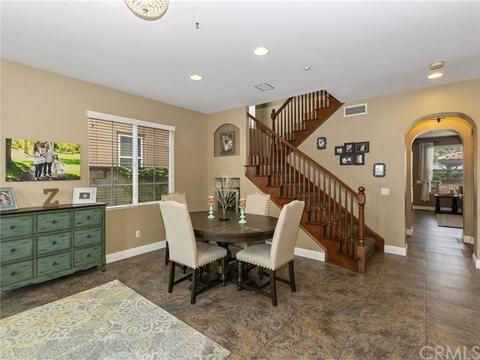 5473 Martingale Way, Fontana, CA 92336 photo 8