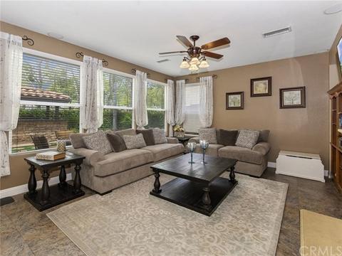 5473 Martingale Way, Fontana, CA 92336 photo 11