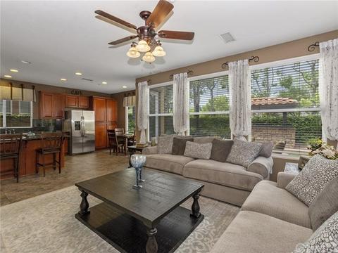 5473 Martingale Way, Fontana, CA 92336 photo 12