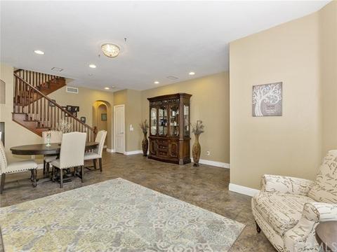 5473 Martingale Way, Fontana, CA 92336 photo 7