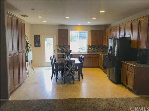 9234 Cattail Ln, Fontana, CA 92335 photo 4