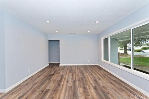 8448 Donna Way, Riverside, CA 92509 photo 2