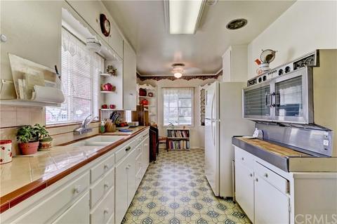 846 N 2nd Ave, Upland, CA 91786 photo 9