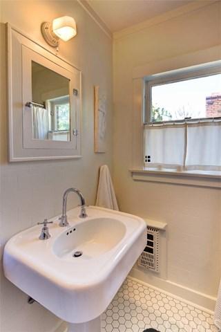 703 E J St, Ontario, CA 91764 photo 38