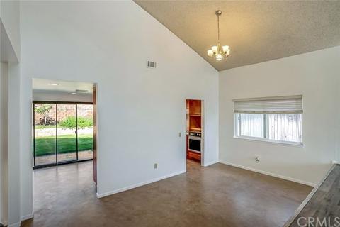 5914 Quiroz Dr, Riverside, CA 92509 photo 13
