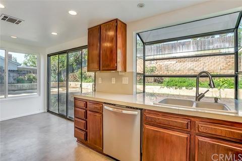 5914 Quiroz Dr, Riverside, CA 92509 photo 17