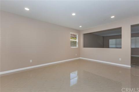 9447 Turnbridge Ln, Riverside, CA 92508 photo 6