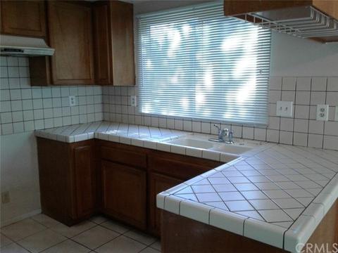 14988 Mojave St, Hesperia, CA 92345 photo 7