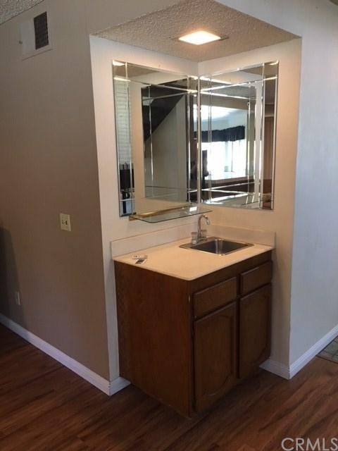 1843 Maywood Ct, Upland, CA 91784 photo 4