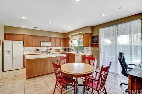 7614 Bear Creek Dr, Fontana, CA 92336 photo 9