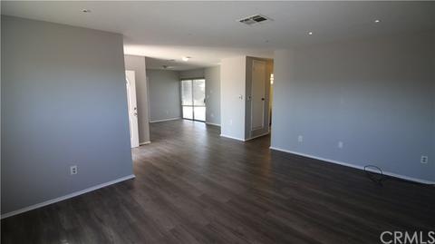3887 Surrey Ave, Yucca Valley, CA 92284 photo 10