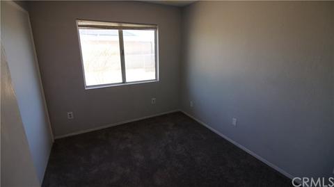 3887 Surrey Ave, Yucca Valley, CA 92284 photo 14
