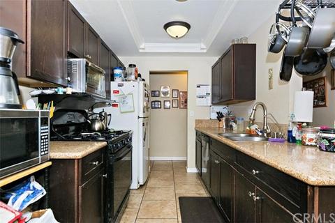 231 E Heather St, Rialto, CA 92376 photo 9