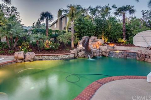 5532 Meadowbrook Ct, Rancho Cucamonga, CA 91739 photo 2