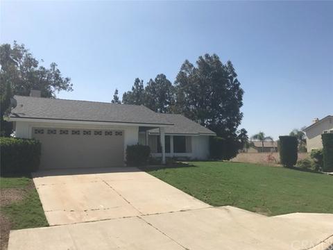 5979 Robin Rd, San Bernardino, CA 92407 photo 2